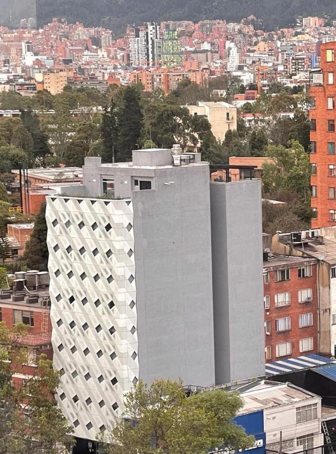 Em Hotel Corferias Embajada Americana Bogota Buitenkant foto